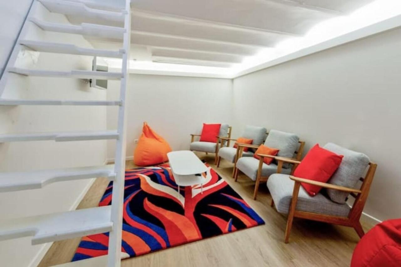 Cozy 2 Bedroom Apartment In Paris Exterior photo